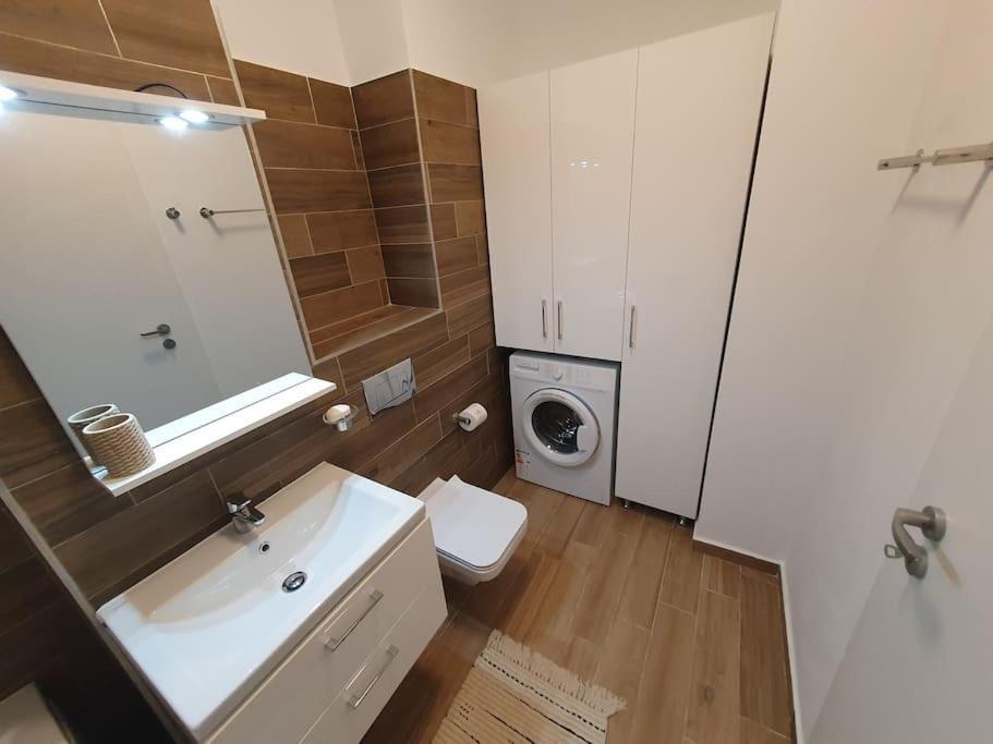 New Luxury Flat Near City Center Daire Temeşvar Dış mekan fotoğraf